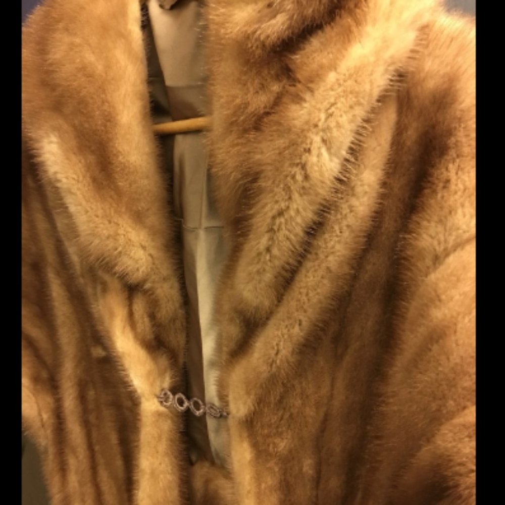 DISCOUNTED/ Mink Wrap and mink belt/Neiman Marcus